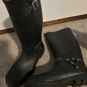 Dirty Laundry Rain boot